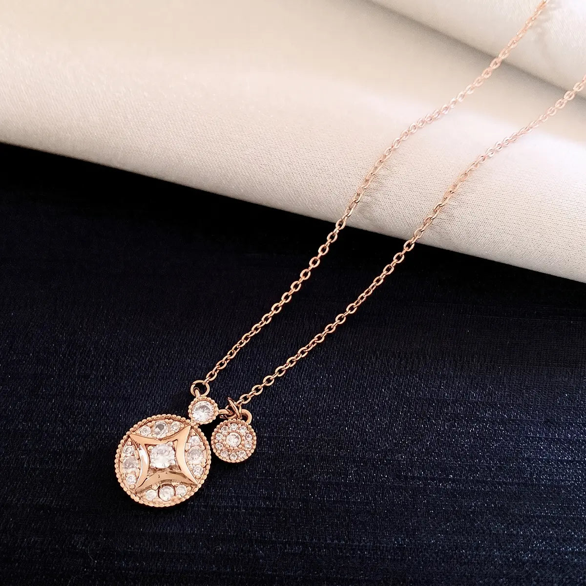 Unisex Alloy Elegant Necklace - Ancient Copper Coin, Diamond-Like Decorated Witch Knot, Gift-Ready Charm, Witchy Chic Look Chain Jewelry Necklaces for Party/Daily Wear