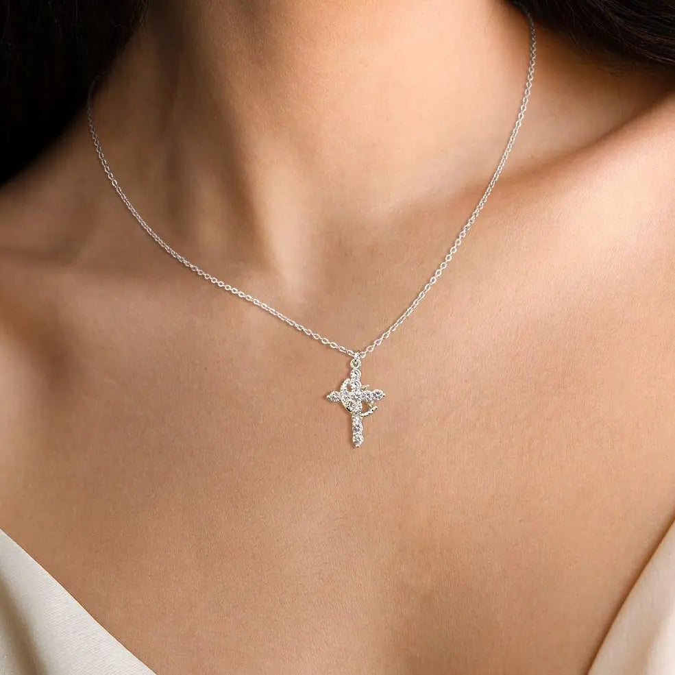 FREEKISS Simple Crown & Cross Pendant Choker Necklace for Women & Men & Girls Pretty Crown Cross Necklace for Daily Clothing Decor Trendy All-Match & Exquisite Jewelry for Gift for Christmas Gift Trending Jewellery Charm Summervib