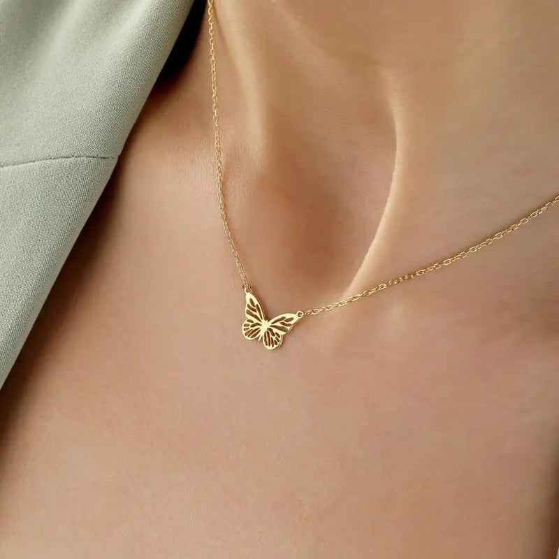 Women'S Dainty & Layering-Friendly Artificial Gemstone Butterfly Pendant Transformation Necklace, Casual Female Jewelry, Birthday & Anniversary Gifts for Best Friends, Elegant, Plating