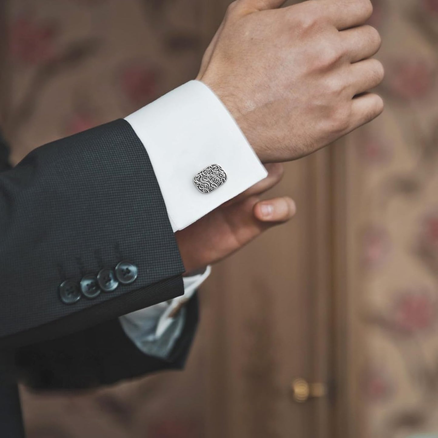 4Pcs Cufflinks for Men Classic Tone Cufflinks for Wedding, Birthday, Banquet, Business Meeting (Round and Square)
