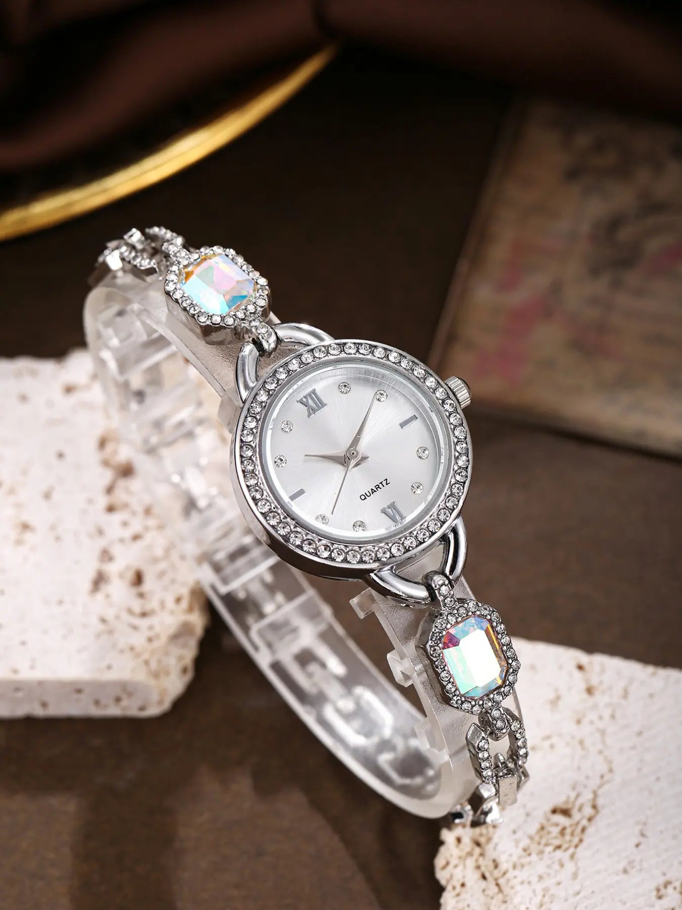 Luxury Fashion Quartz Watch with Artificial Diamonds, Analogue Quartz Watch, Modern Fashionable Wristwatch, Elegant Design for Daily Wear, Parties & Events, Perfect Gift Choice