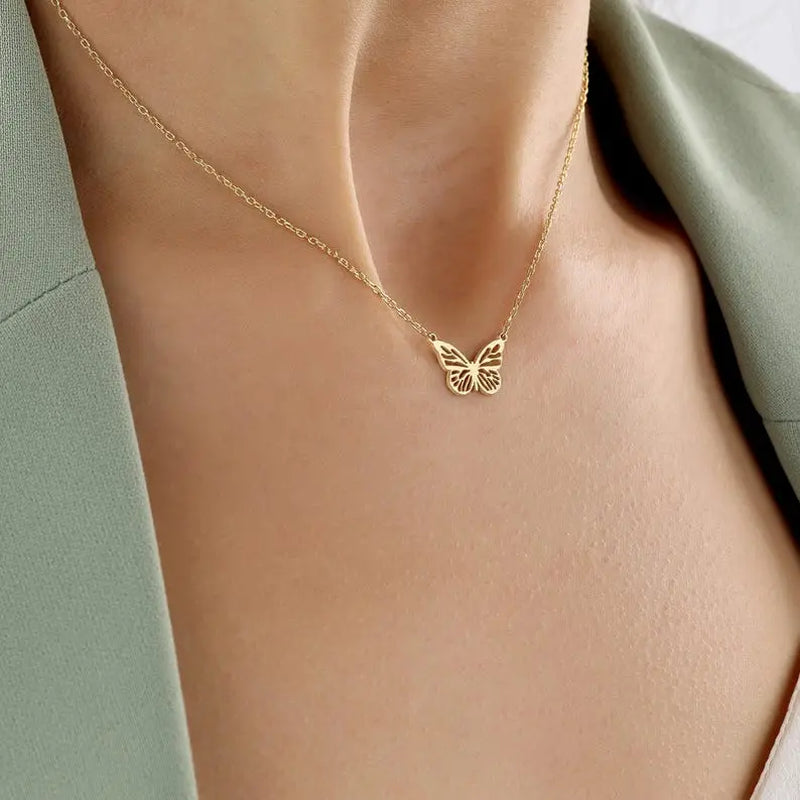 Women'S Dainty & Layering-Friendly Artificial Gemstone Butterfly Pendant Transformation Necklace, Casual Female Jewelry, Birthday & Anniversary Gifts for Best Friends, Elegant, Plating