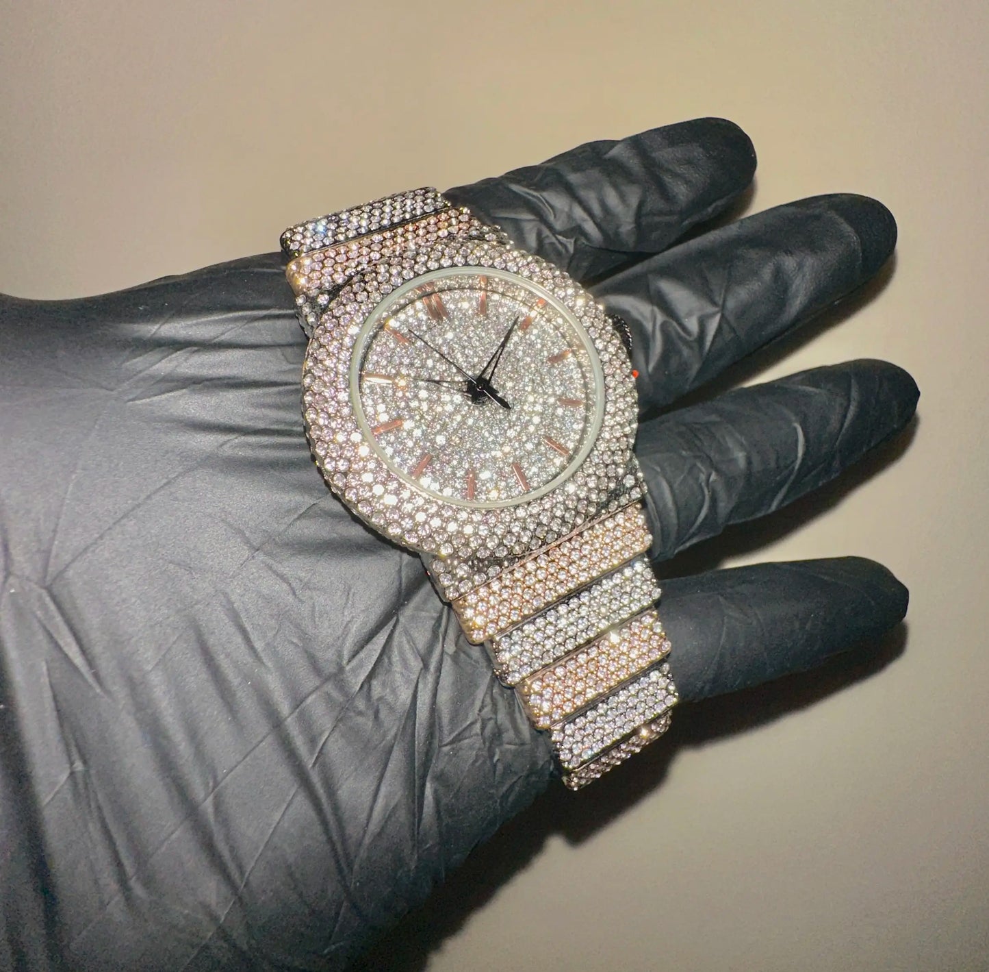 Men'S 41Mm round Luxury Purple Diamond ICED-OUT Hiphop Luxury Bling Watch