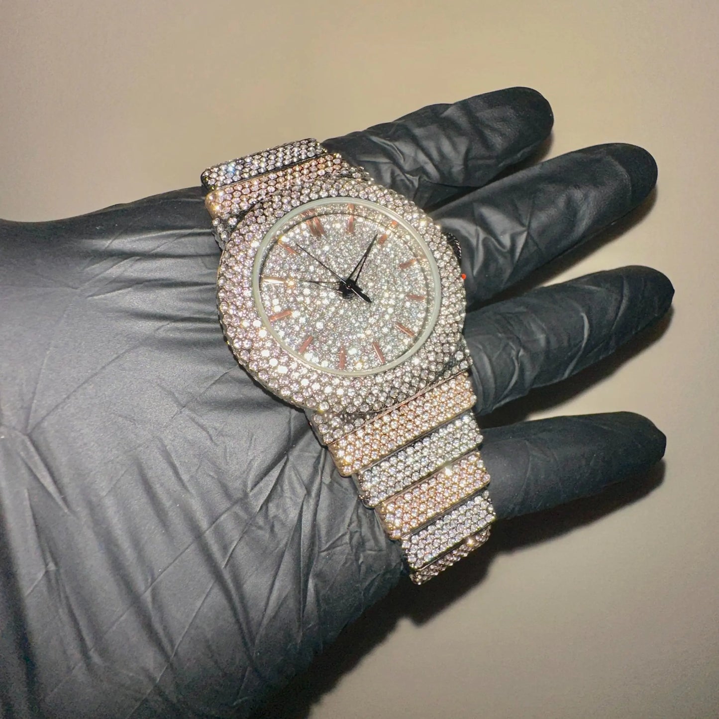 Men'S 41Mm round Luxury Purple Diamond ICED-OUT Hiphop Luxury Bling Watch